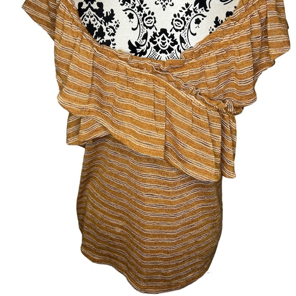 Maurice’s Ruffled Stripe Criss Cross Top Size XL - Picture 7 of 7